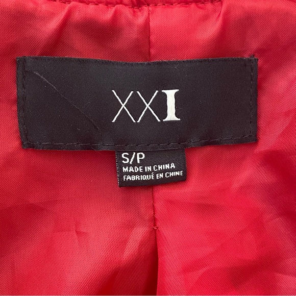 Women’s Coat Jacket Red Double Breasted with hood, like new condition 23” S/P - Picture 7 of 8